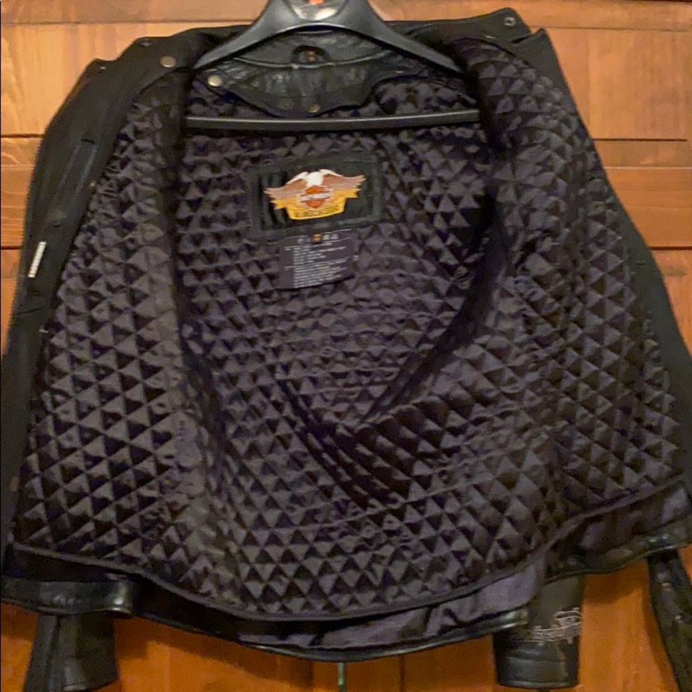 Ladies leather jacket - Picture 3 of 3